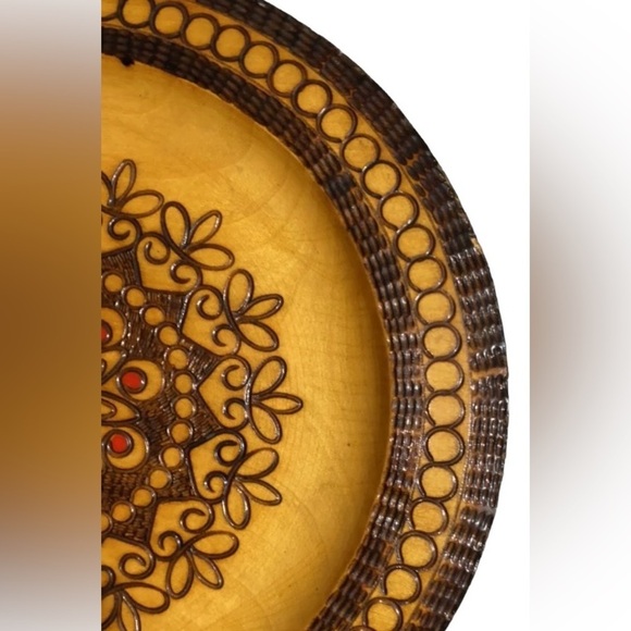 Unique Hand Carved -Polish Wooden Multi Floral Plate Dark Rim- 8.5” - Picture 5 of 7